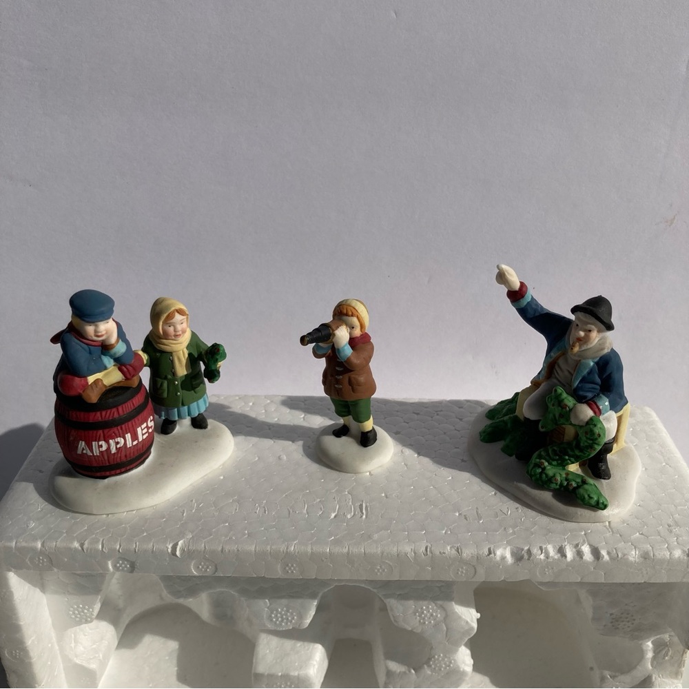 Department 56 Heritage Village Collection ~ "The Old Man And The Sea" ~ Set of 3